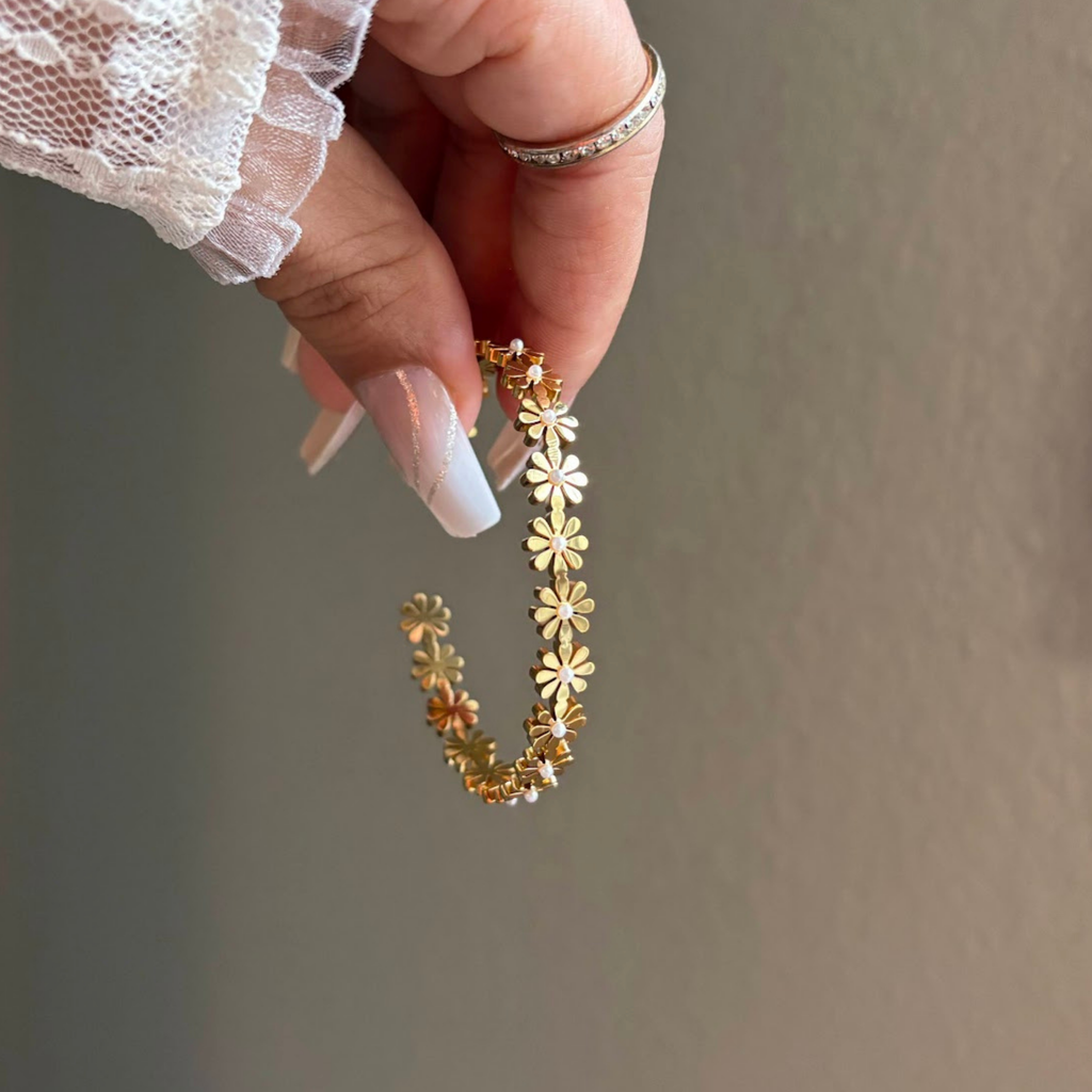 18K Gold Plated Floral Chain Bracelet