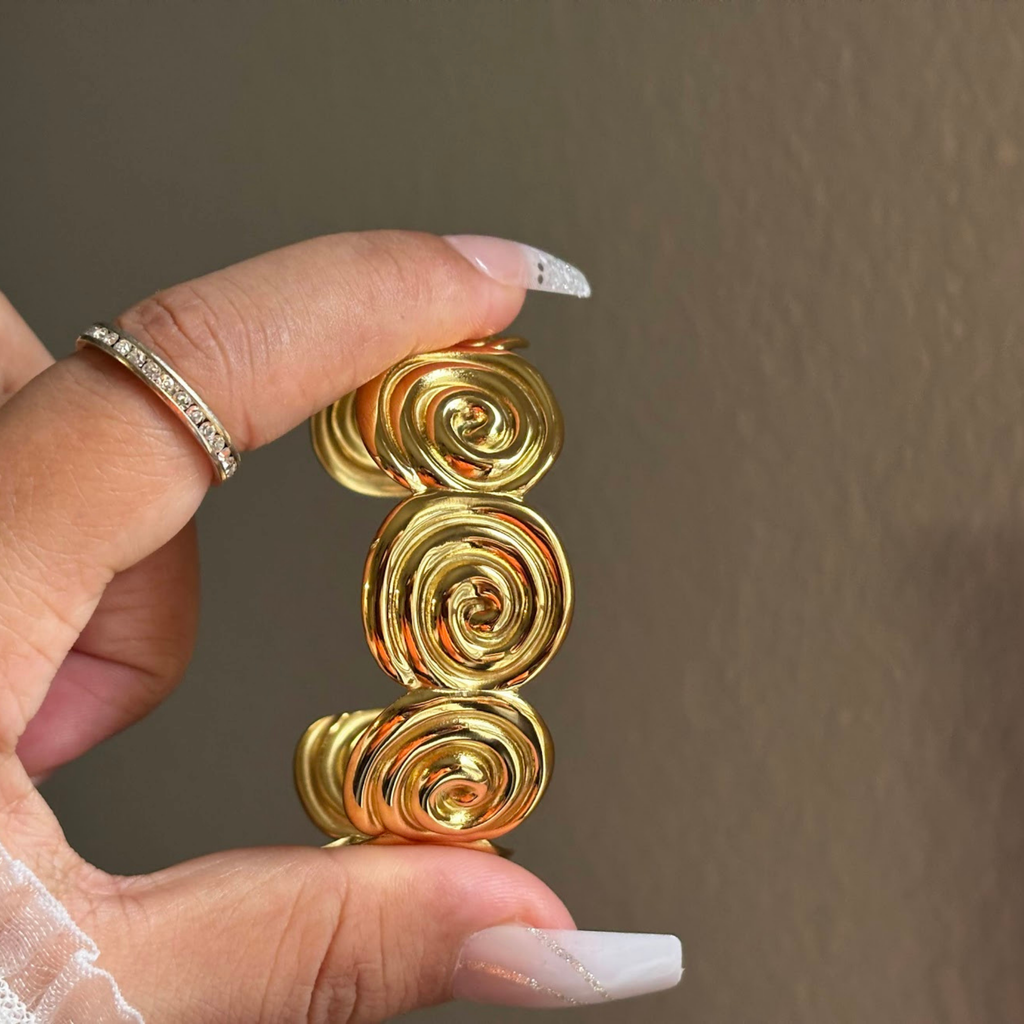 18K Gold Plated Spiral Link Bracelet