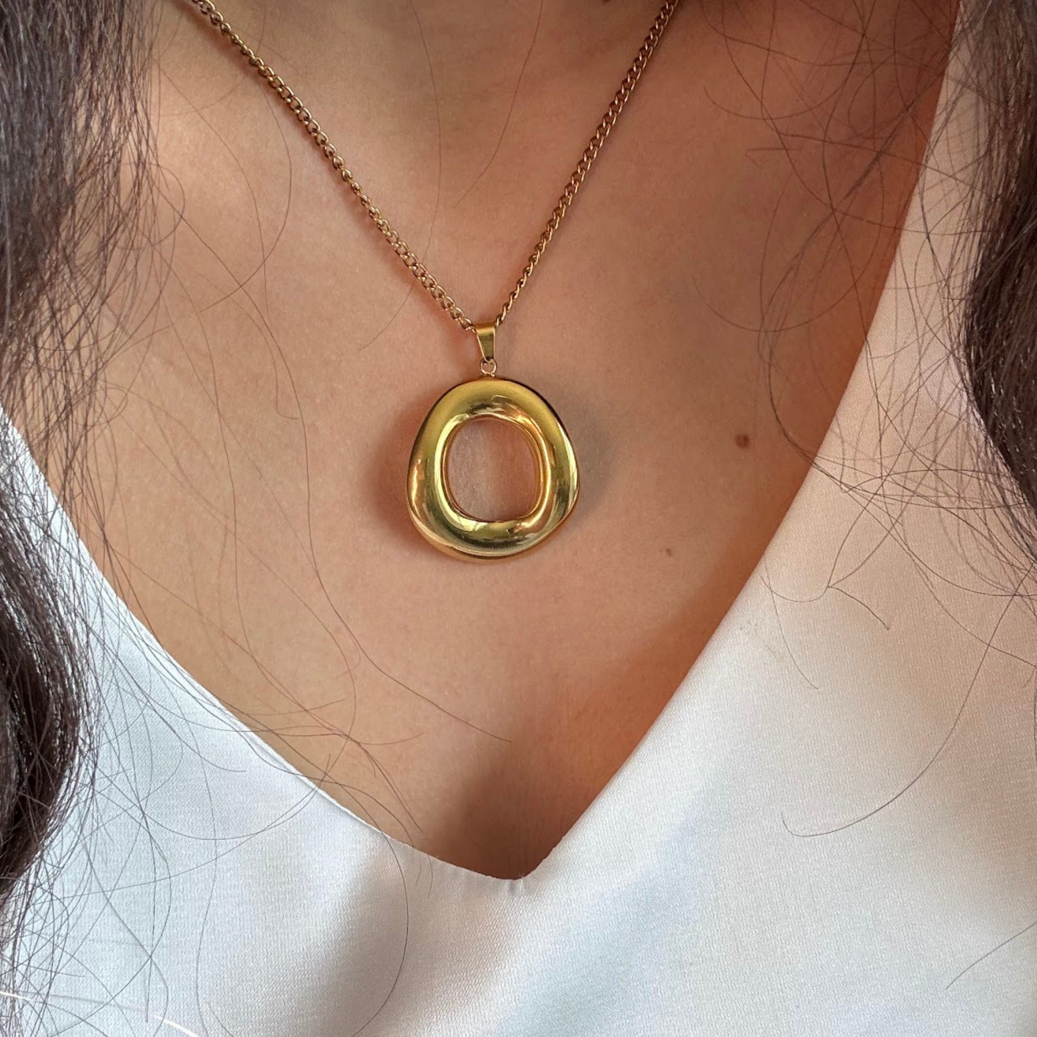18K Gold Plated Oval Loop Pendant Necklace – Minimal Statement Layering Jewelry