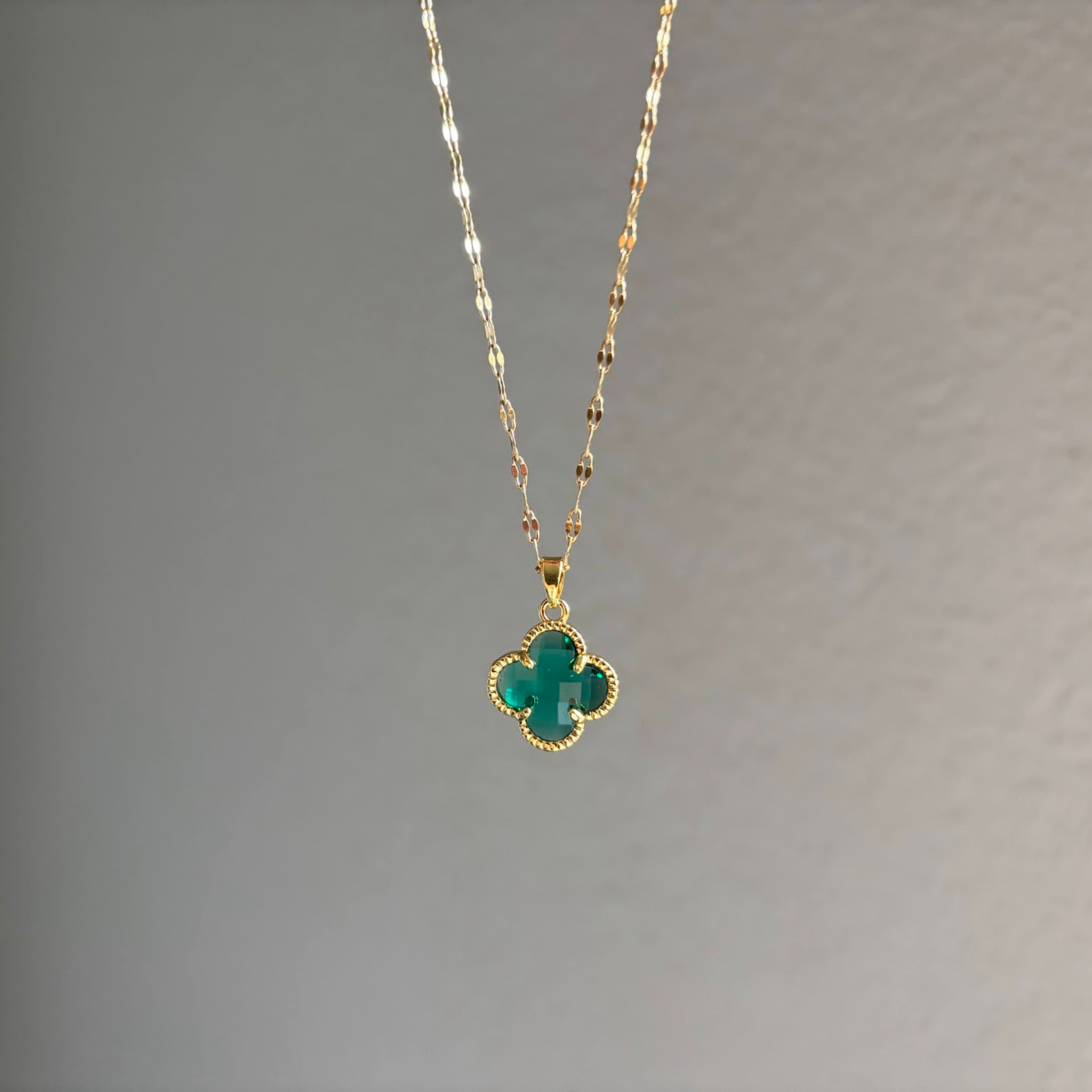18K Gold Plated Malachite Pendant Necklace (Stainless Steel)